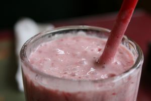 Strawberry-Banana Soy Shake